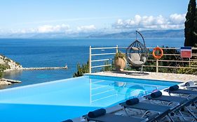 Pangolas Apartments Paxos