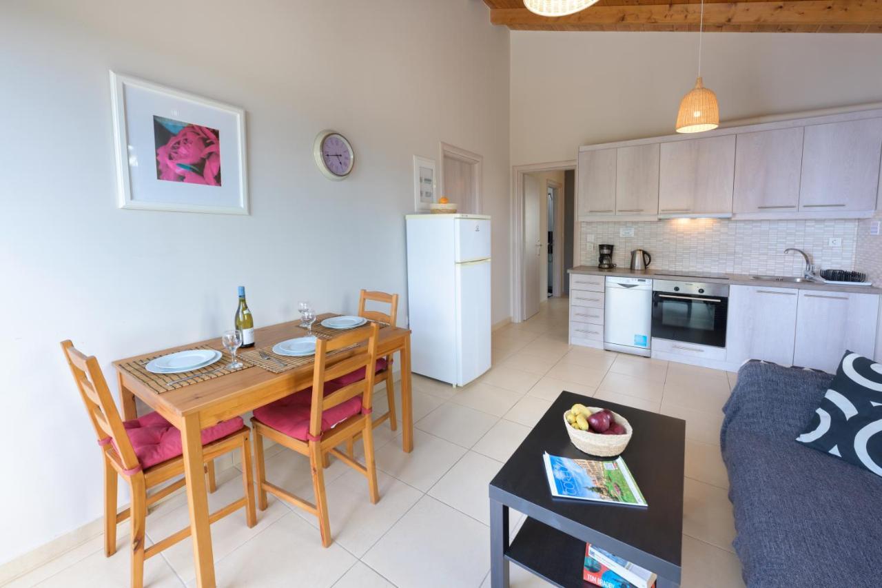Pangolas Apartments Paxos Longós Esterno foto