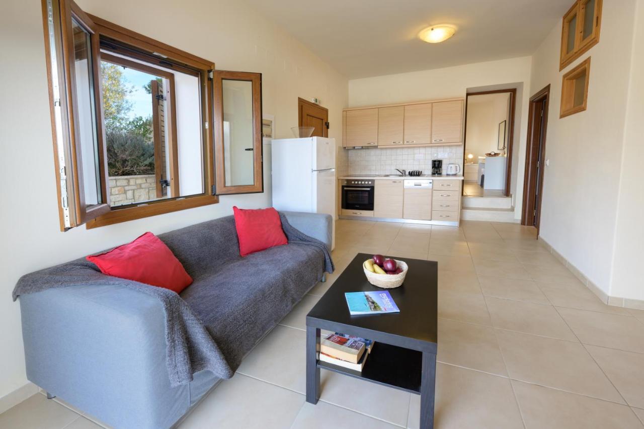 Pangolas Apartments Paxos Longós Esterno foto