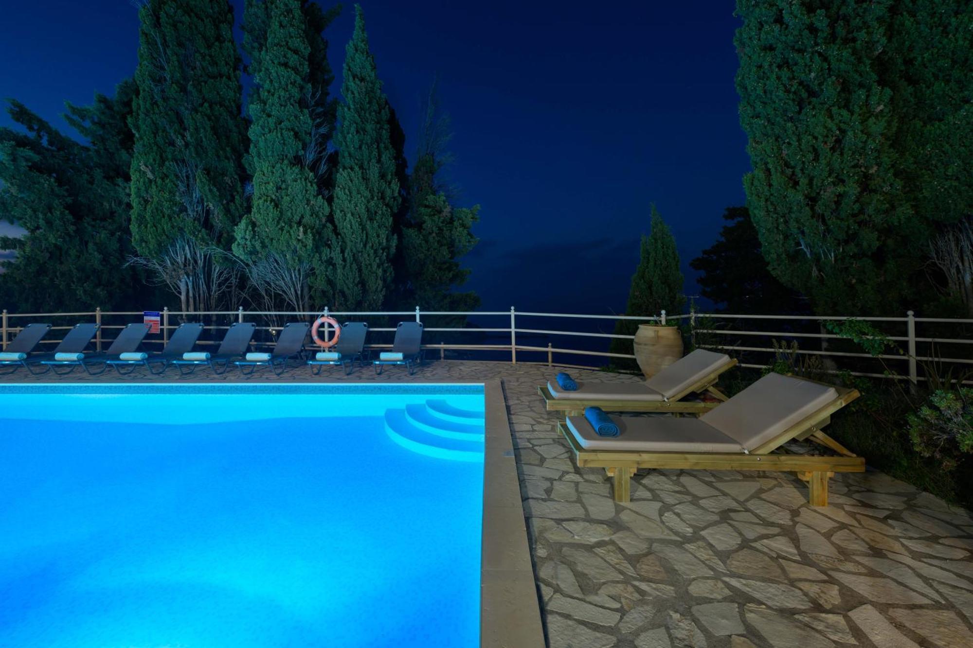 Pangolas Apartments Paxos Longós Esterno foto