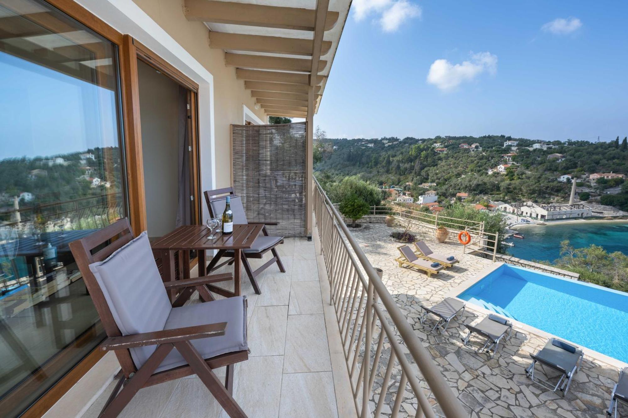 Pangolas Apartments Paxos Longós Esterno foto