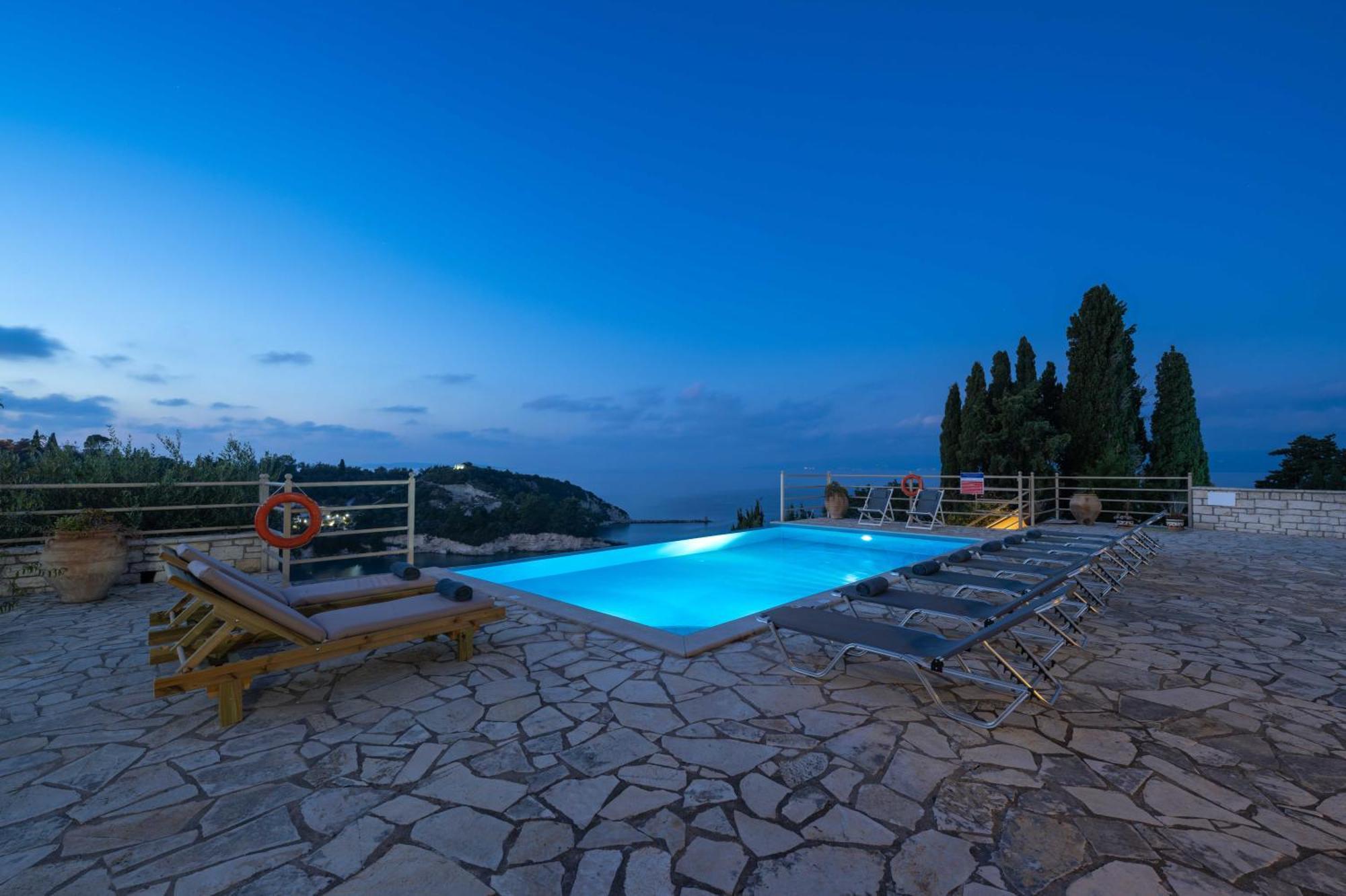 Pangolas Apartments Paxos Longós Esterno foto